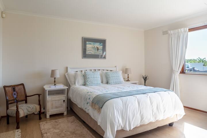 Tom’s Cabin gallery image 4