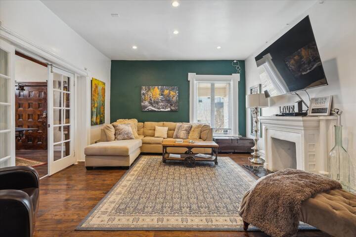 Biggest Mansion in denver downtown. 5069 feet gallery image 4