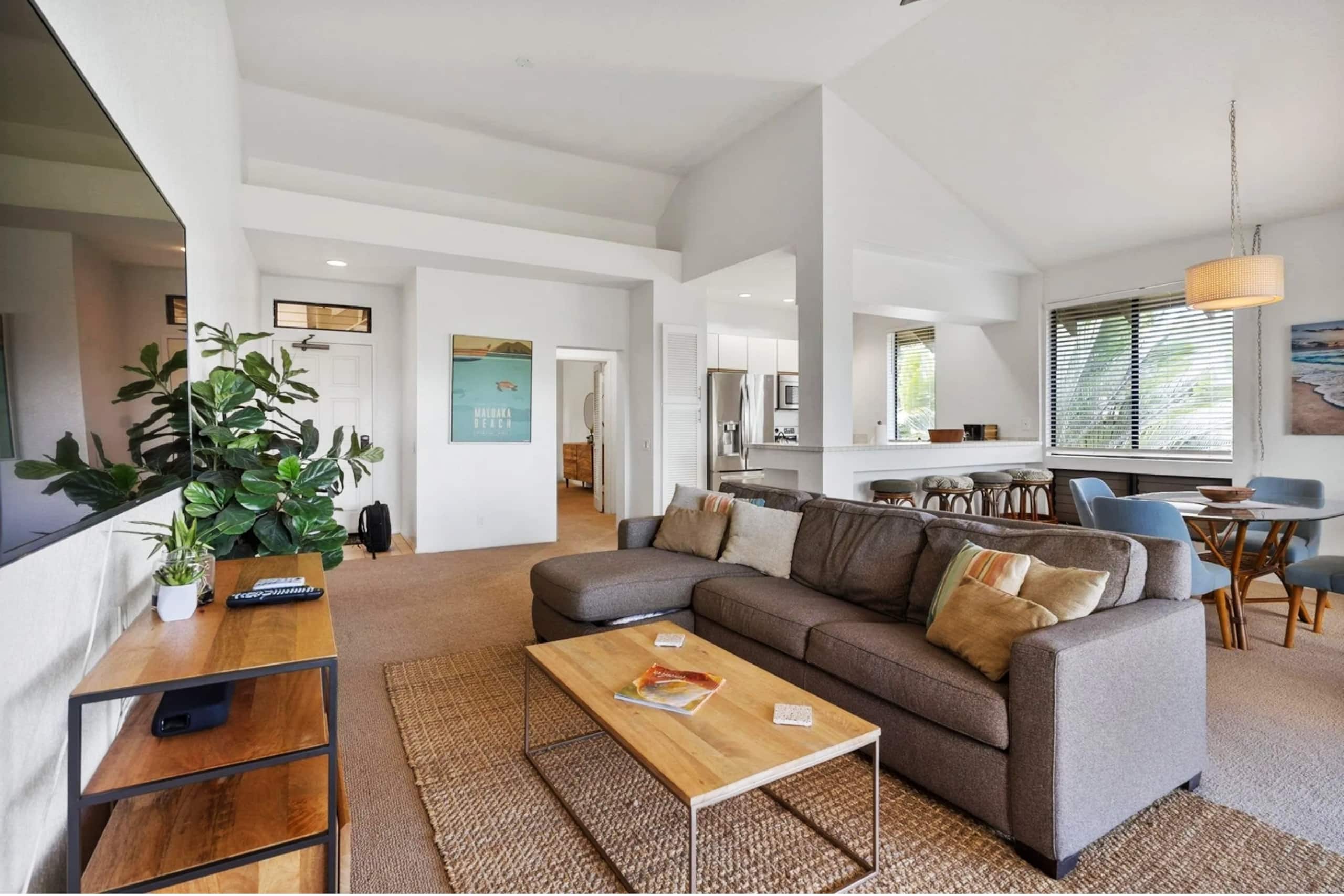 Condo in Wailea · ★4.98 · 1 bedroom · 2 beds · 2 baths - Image 7