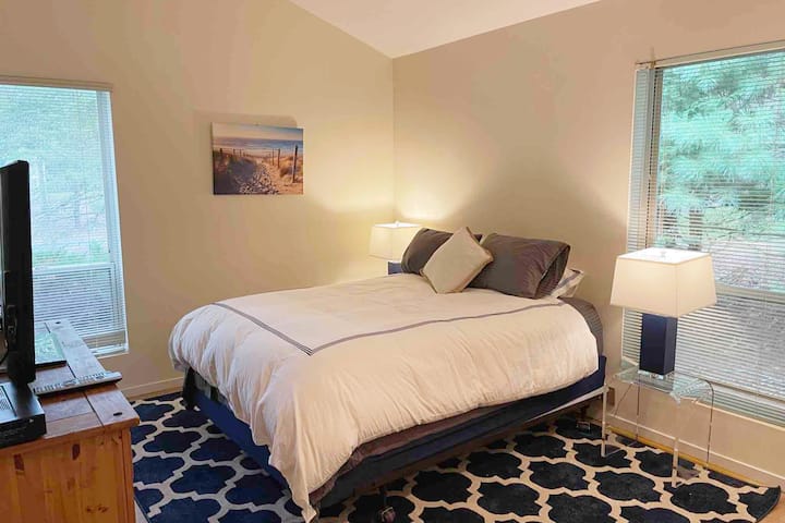 ห้องนอนผู้เข้าพัก (ควีนไซส์) 