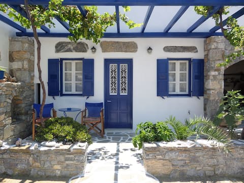 Beautiful studio with parking space and great view