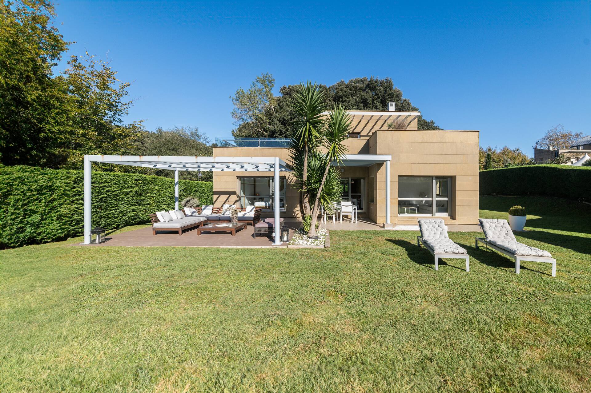 Villa De Llanes