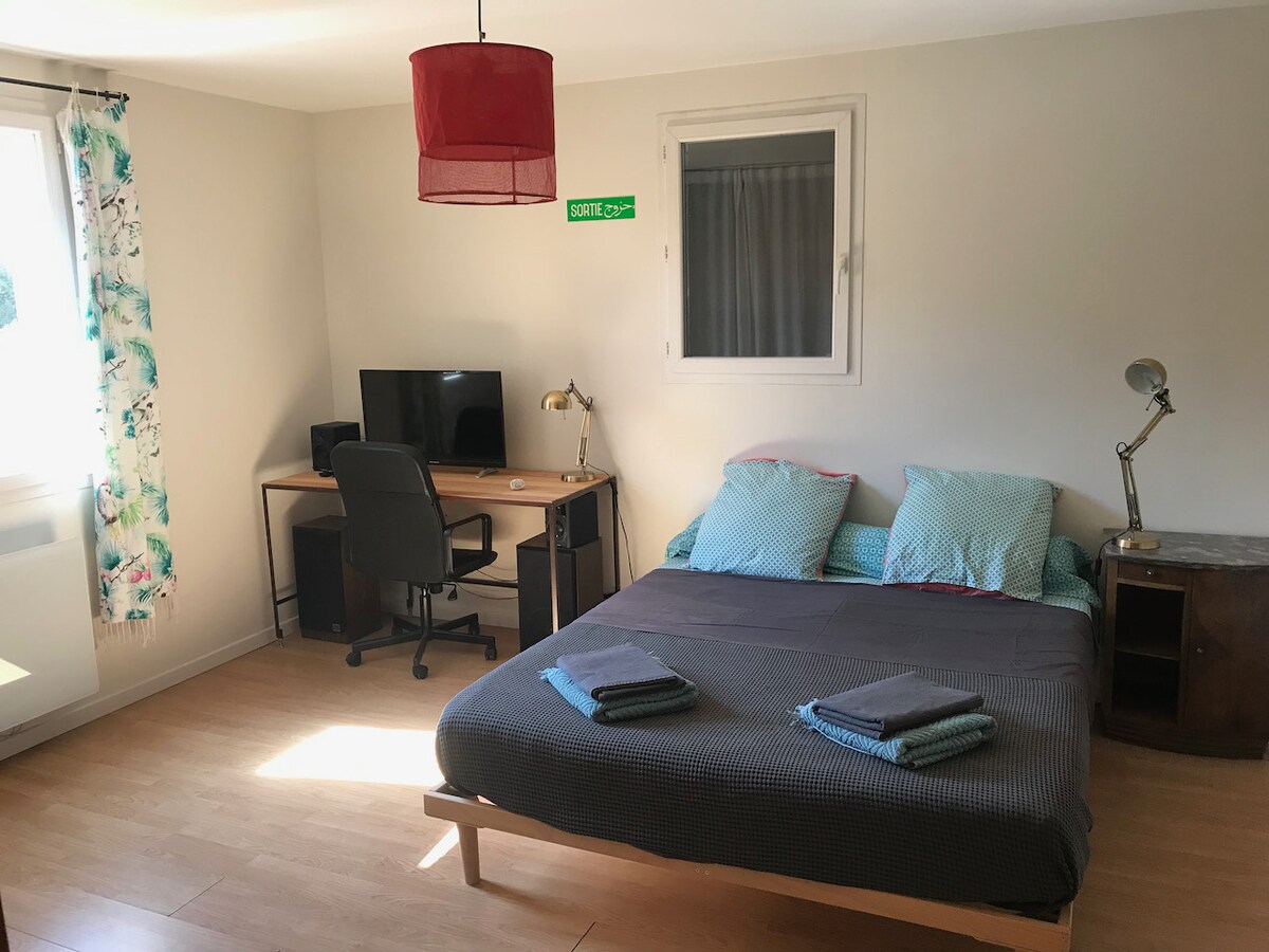 Chumba cha kwanza cha kulala