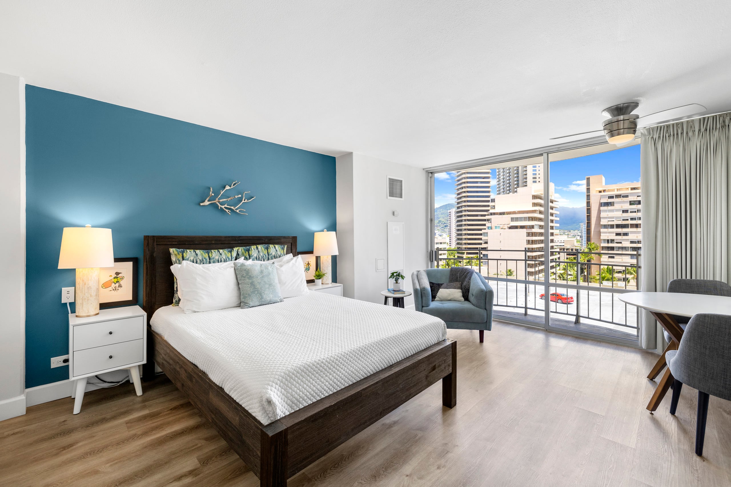 Condo in Honolulu · ★4.84 · Studio · 1 bed · 1 bath - Image 14