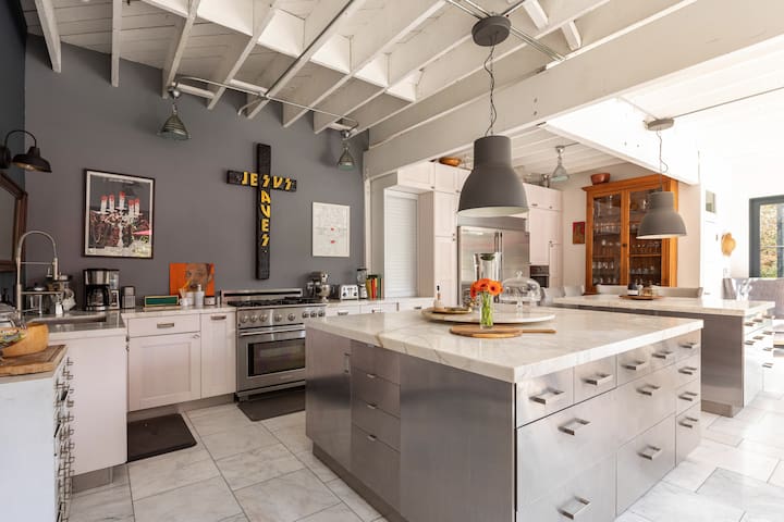 Abba Casa – Private, Mediterranean Style Oasis gallery image 4