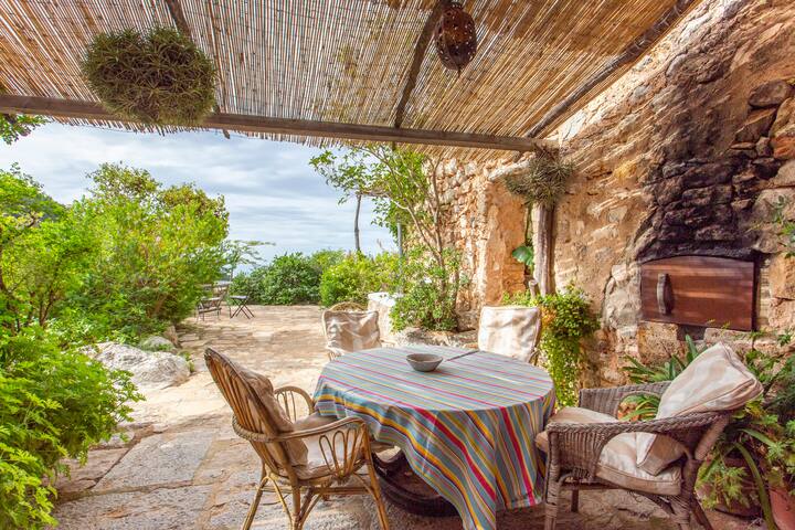 Amazing XIV century Villa Son Rullan country charm gallery image 3