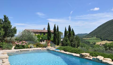 Umbrian Paradise with Magnificent View