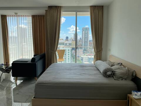J Tower 1 condo