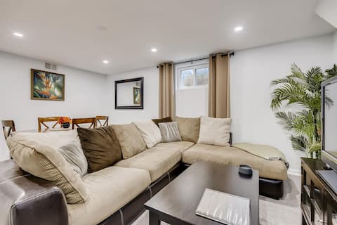 Top Airbnb: Red Rocks/West Denver Cozy 2 bed/ full Kitchen Apt in Ward 4 Coalition