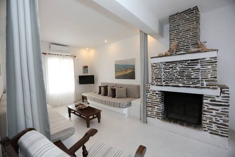 Successful Airbnb property: Katerina's house - Antiparos village ΑΜΑ 727 in Δήμος Αντιπάρου