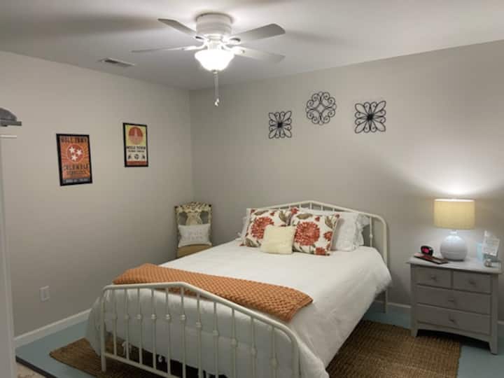 The second bedroom is very cozy.