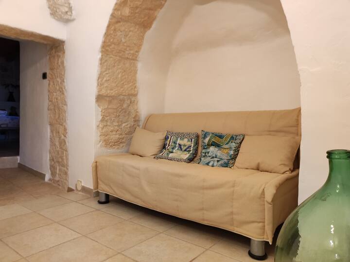 Გასაშლელი დივანი