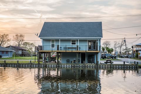 Scenic Bayou Side Home; Near Houma and Cocodrie