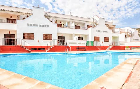 2 Bedroom Apartment + Pool / Apartamento + Piscina