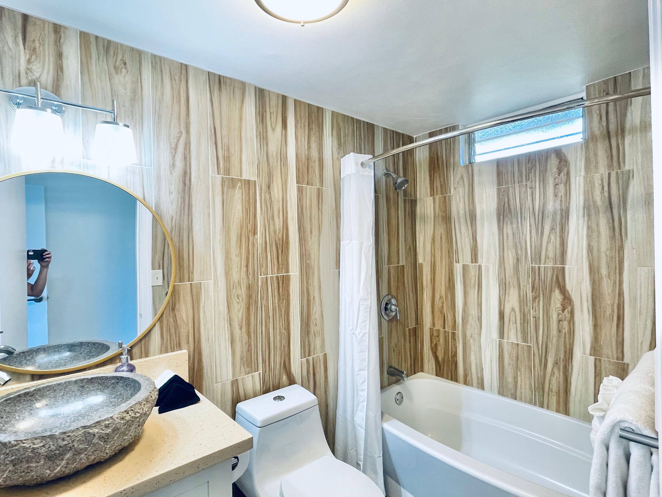 Condo in Kihei · ★4.86 · 1 bedroom · 2 beds · 2 baths - Image 28