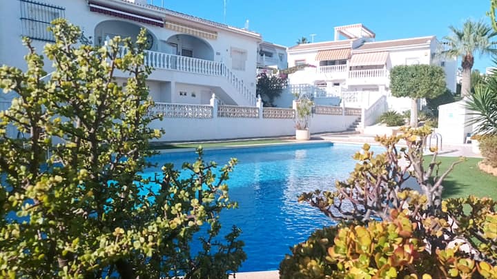 Villa Chicos all inclusive wifi, free cleaning.