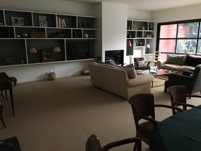 Très belle maison “la campagne à la ville” gallery image 5