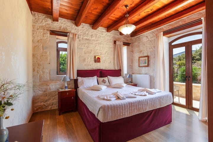 Bedroom with a king size bed on the ground floor