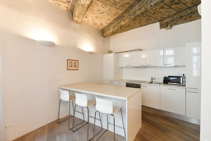 Baroque Residence at Charles Bridge gallery image 2