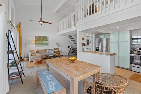Top Airbnb: North Shore Bungalow - w/ AC, bikes, beach gear in Princeville