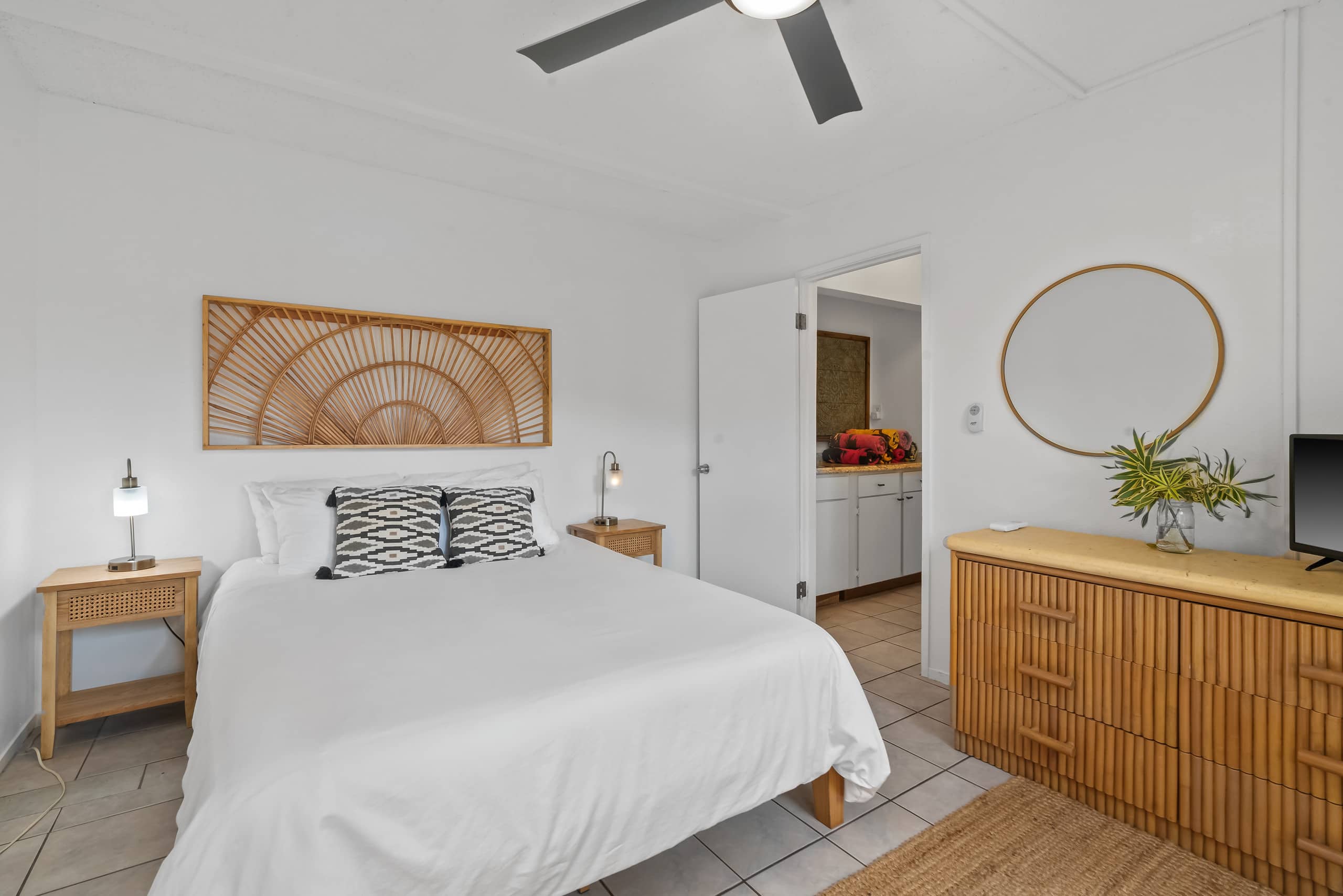 North Shore Bungalow - w/ AC, bikes, beach gear - Photo 15
