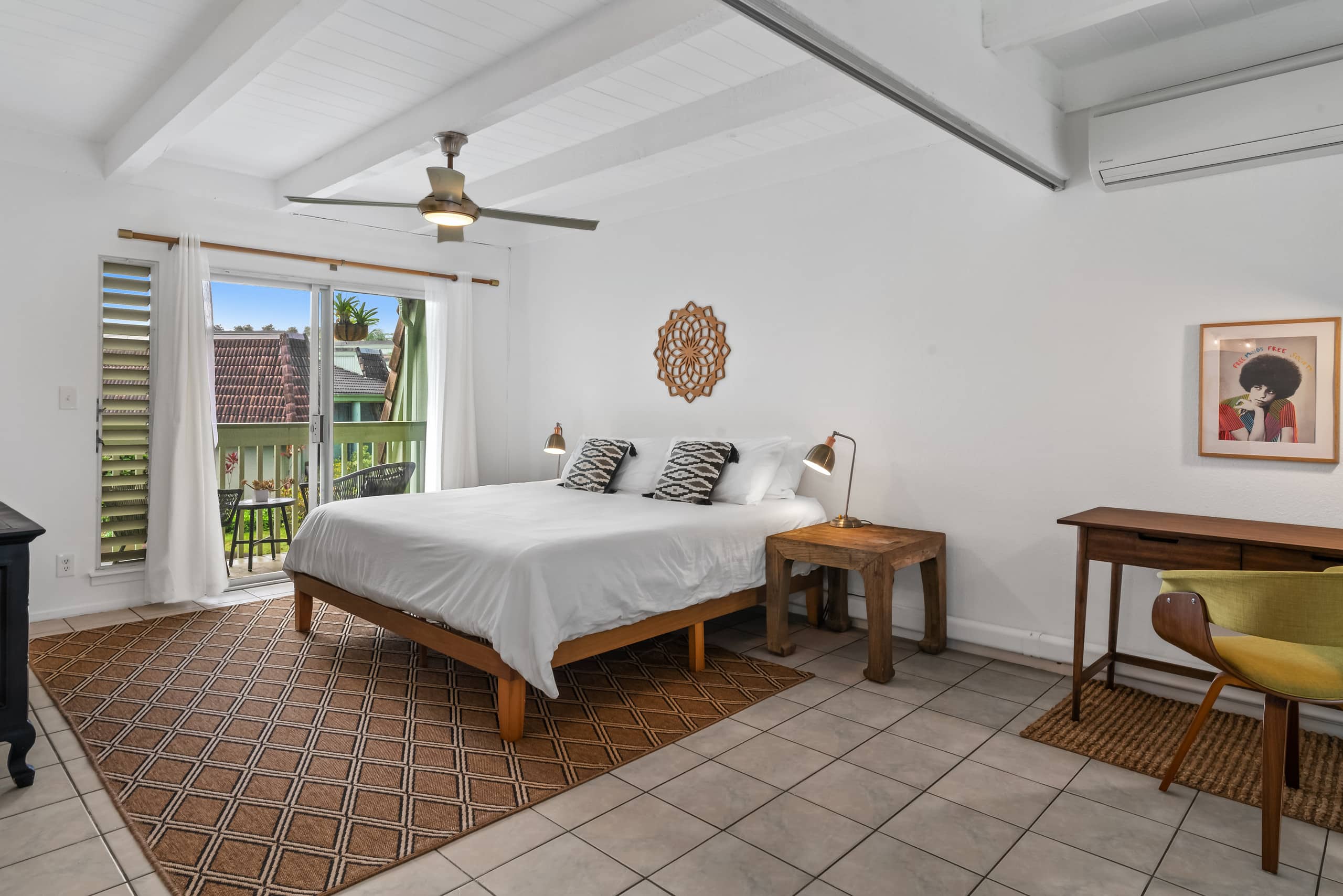 North Shore Bungalow - w/ AC, bikes, beach gear - Photo 10