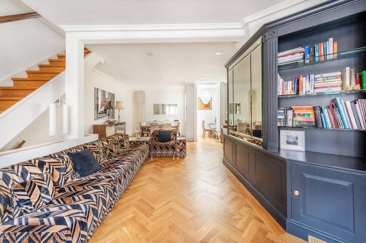 PRIME LOCATION IN MAYFAIR, 2 BED, 2 BATHRM, LUXURY gallery image 4