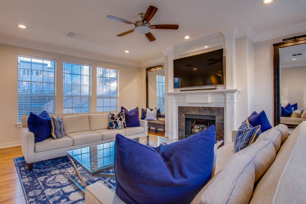 Airbnb Walkable Luxury Oasis ★ Turtle Creek Style ★Uptown