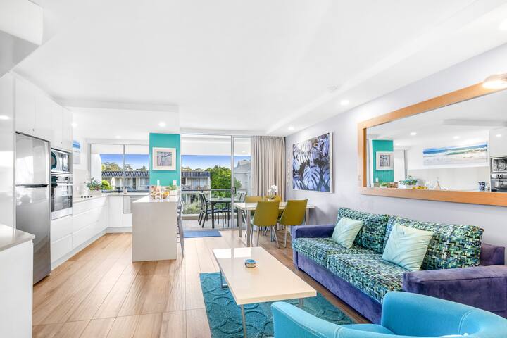 Wantima 2 bedroom apartment Hastings St Noosa gallery image 2