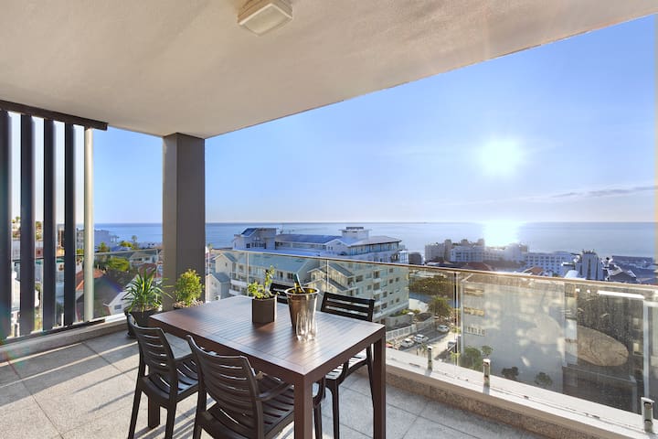 Whale watcher- Long stays, Fab Sea Views, Pwr B/up