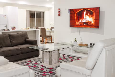 MASSIVE 6BED & 4 BATH HOME Only 10 mins from Perth