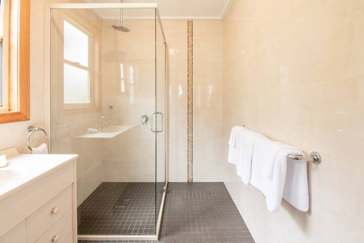 Abbey’s on the Terrace gallery image 4