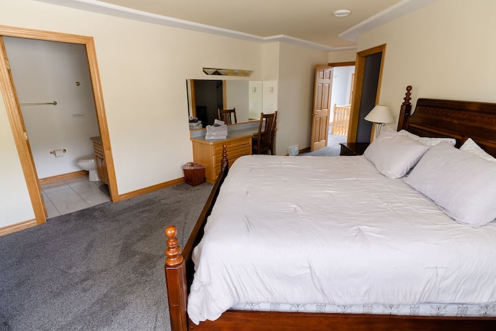 Dhomë gjumi me 3 dhoma King me ensuite