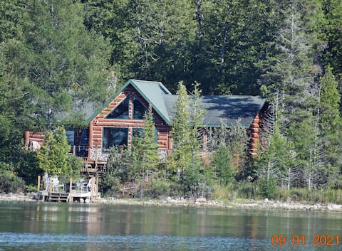 Deluxe Log Home Offers Privacy on Drummond Island.