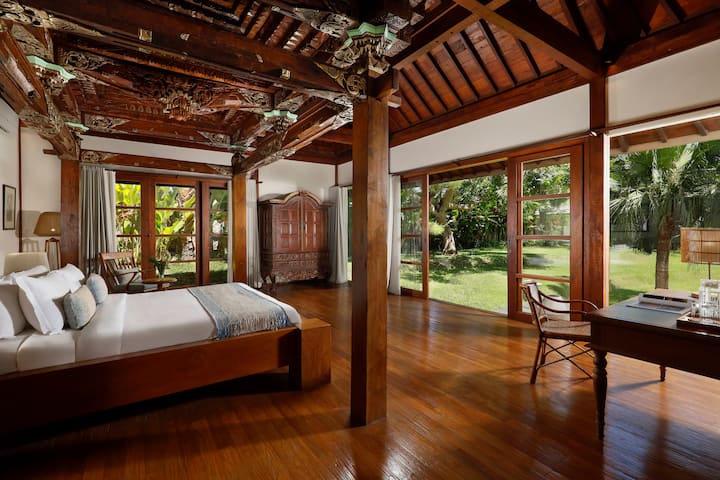 Dormitorio, armario, escritorio