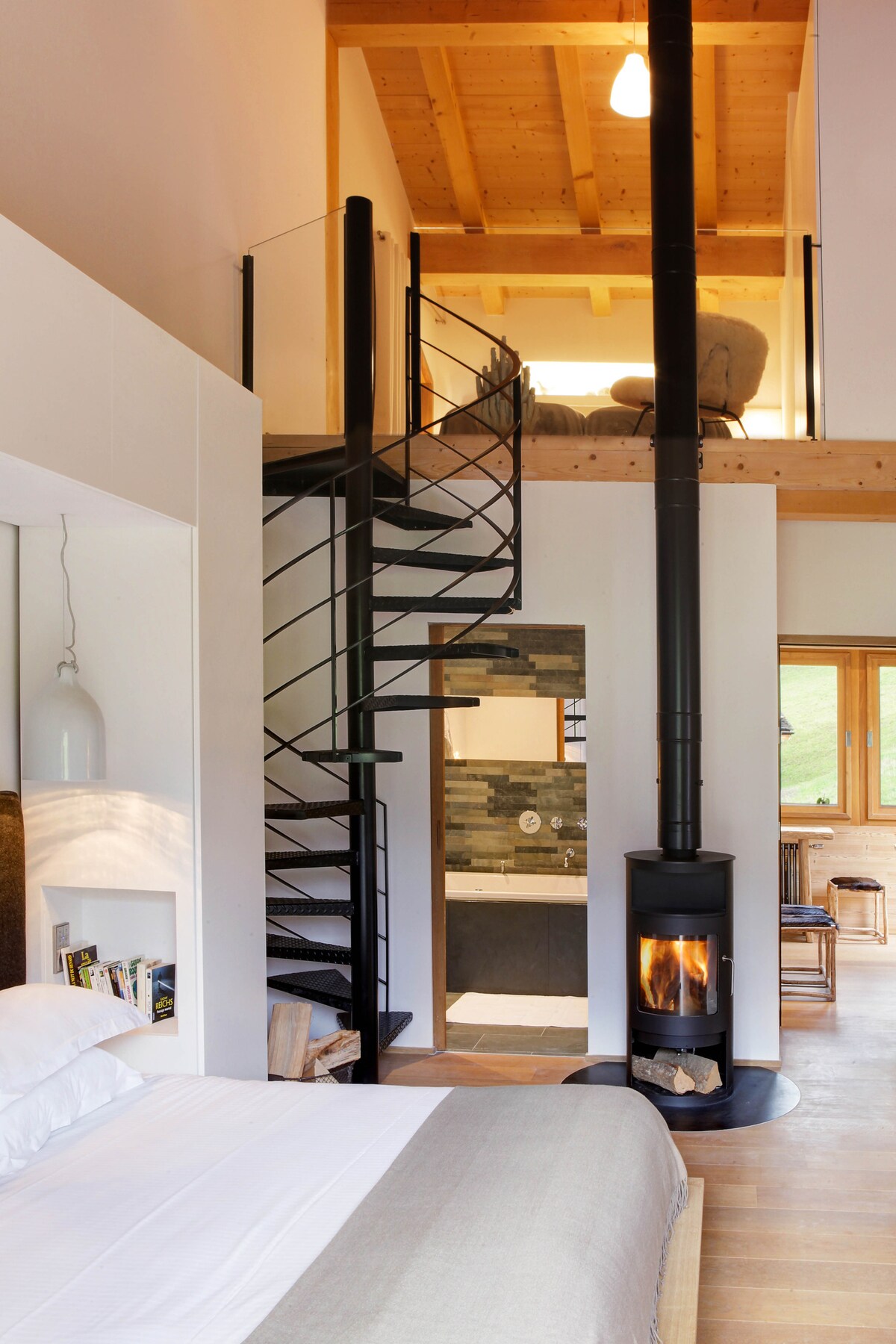 Საძინებელი 4