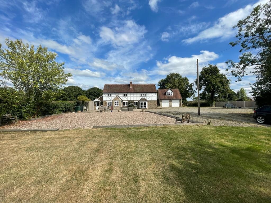 Stunning country house 10 mins to Ludlow, sleeps 8 Houses for Rent in