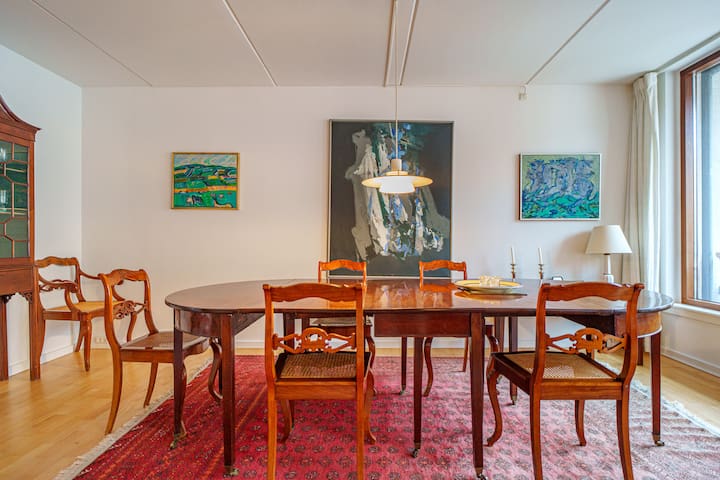 Charming Christianshavn Apartment with Canal Views
