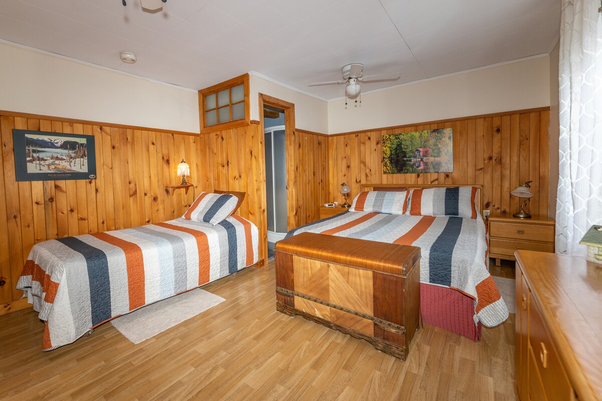 4. Chambre avec salle de bain privée