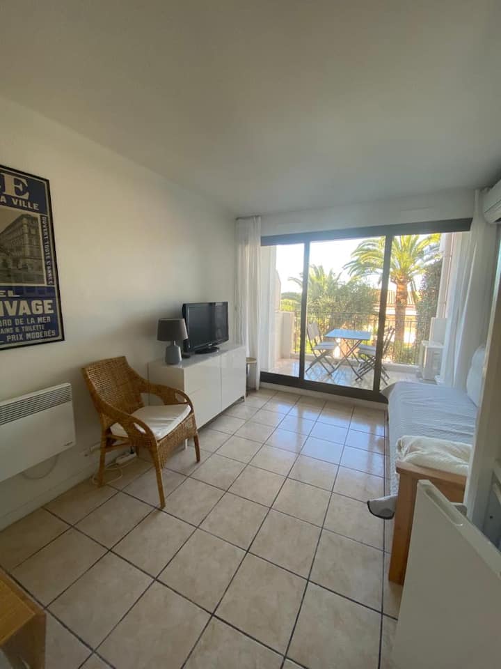 Perfect Location At The French Riviera With A/c - Plage Petite Afrique
