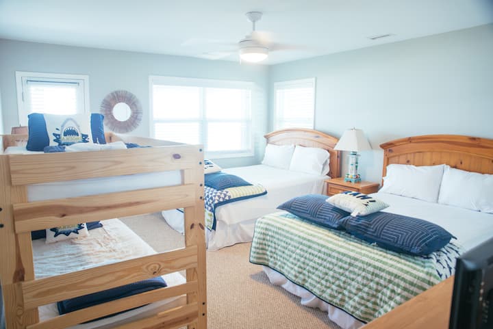 Спална соба 5 со пристап до балкон