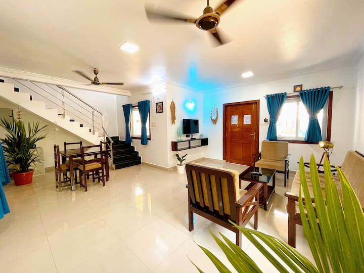 Living room image 2