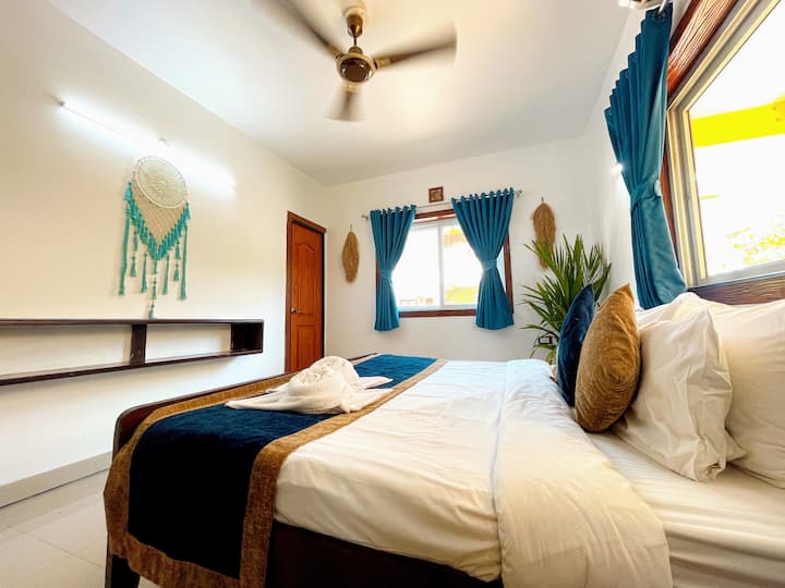 Bedroom 1 image 1