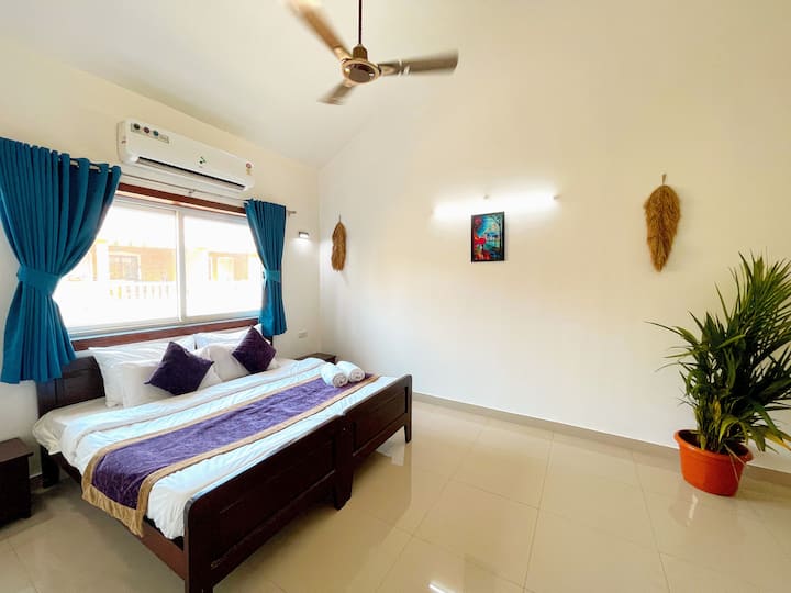 Bedroom 2 image 2