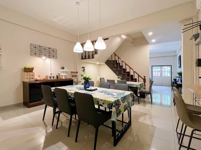 Neveu:The Club, 5 bedrooms Apt@MRT Sutthisan gallery image 3