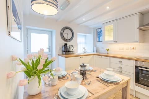 The Cottage @ Arlanfor, Moelfre, Anglesey