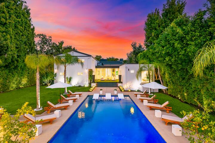 The Beverly Hills Palace gallery image 2