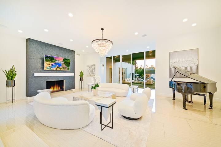 The Beverly Hills Palace gallery image 5