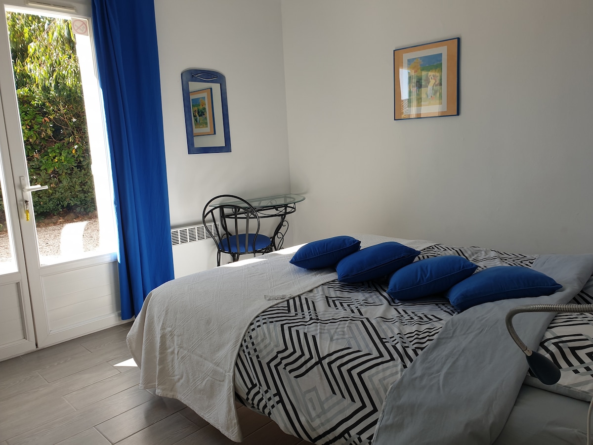 кревет во спална соба 160 (2x80)