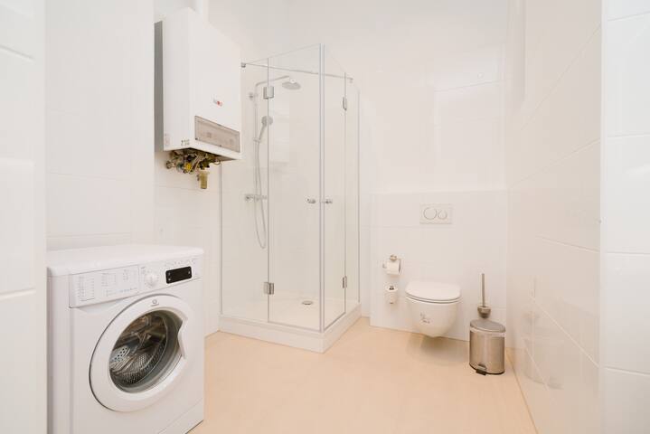 Tabor Supreme gallery image 3